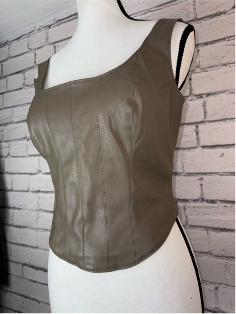Women's Abercrombie & Fitch Corset Tank Top Faux Leather Taupe Tan size Medium - Picture 4 of 12